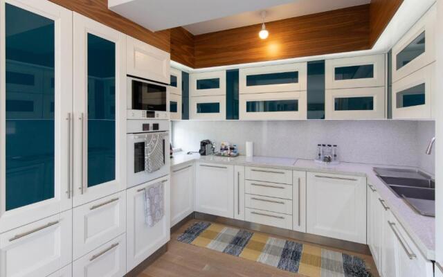 Central Comfort Suites Alpha Ville