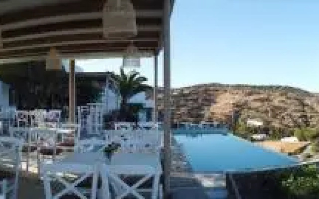 Paradise Place Sifnos