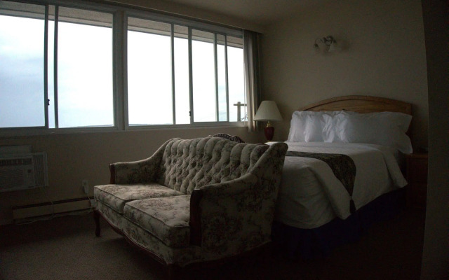 Marine Inn