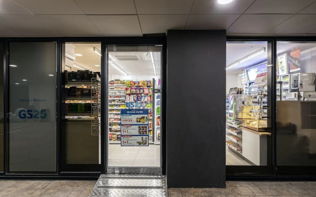 Brown Dot Hotel Suwon