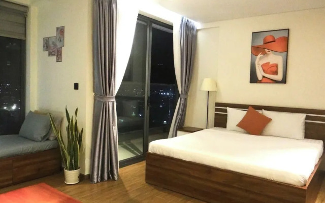 Kira Kira 's Apartment