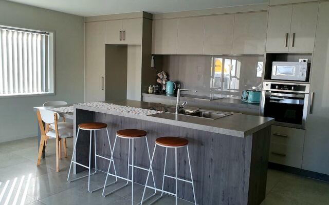 Private 3-Bedroom at CBD Tauranga