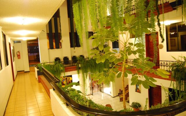 Hotel El Indio Inn