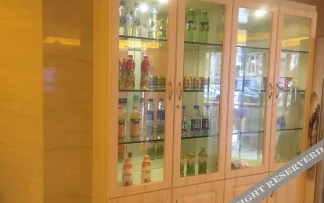 Vegas Hotel (New Hongcheng Market Subway Station Branch)