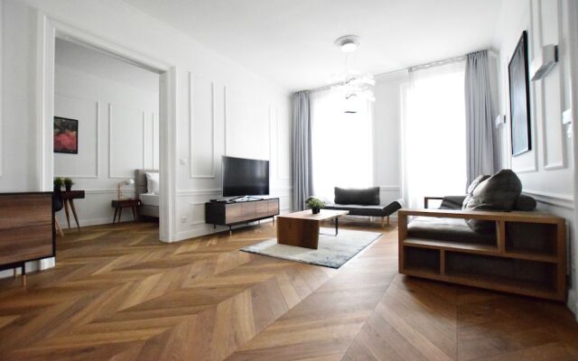 Luxury Apartment by Hi5 - Szervita Suite