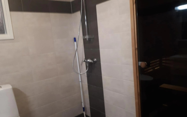 Modern Slope Apartment