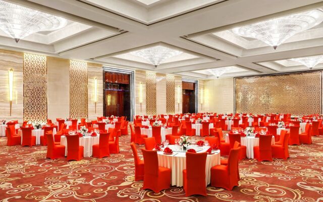 Sheraton Changchun Jingyuetan Hotel