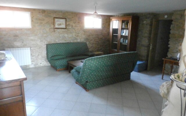 Villa With 3 Bedrooms in La Tour-d'aigues, With Private Pool, Furnished Garden and Wifi