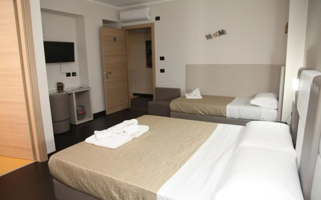 Hotel Sogni D'Oro Airport