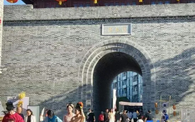 Shankee Coffee Style Hotel (Suizhou Wuyue Plaza Museum) – People – Suizhou