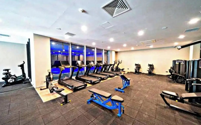 lUX Residence on High Floor 03