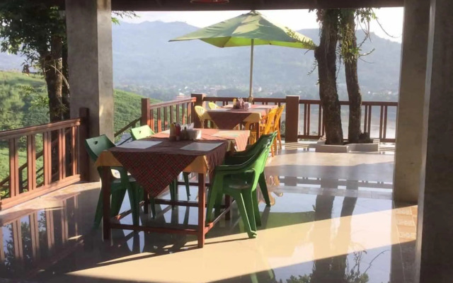 Chiang Khong Hill