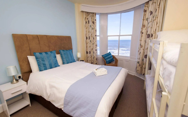 Clarence Gardens Hotel