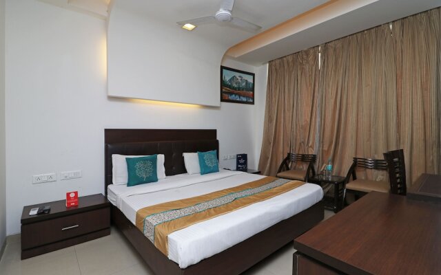 FabHotel Pine Tree