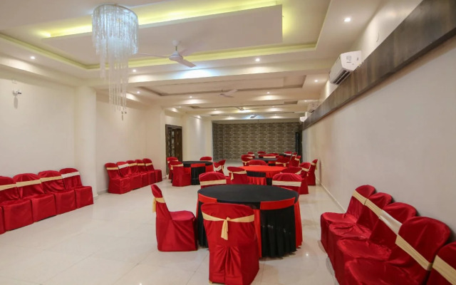 Hotel White Pearl by OYO Rooms