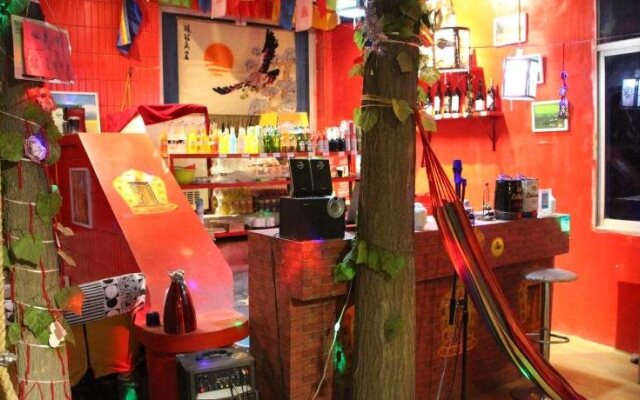 Qicaidanxia International Youth Hostel