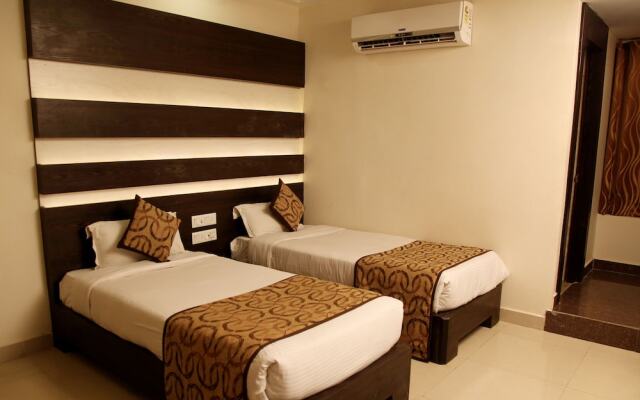 OYO Premium Allahabad Civil Lines