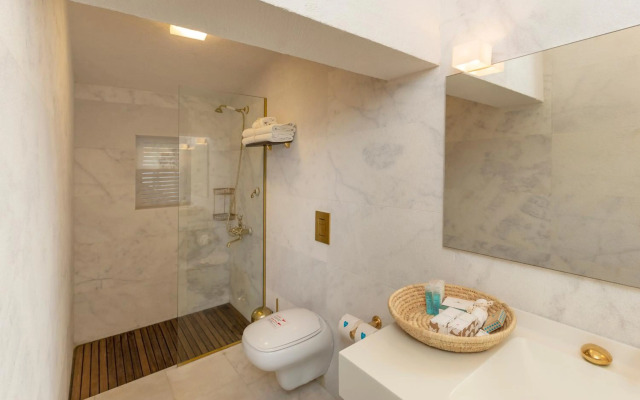 Sabrinas Haus - Adults Only