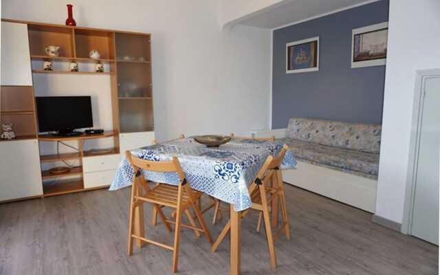Spacious Villa With Private Garden and Shared Pool