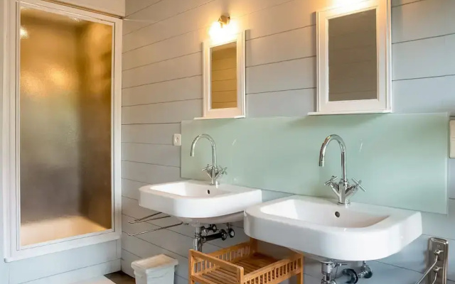 Getaway With Sauna in Falaen