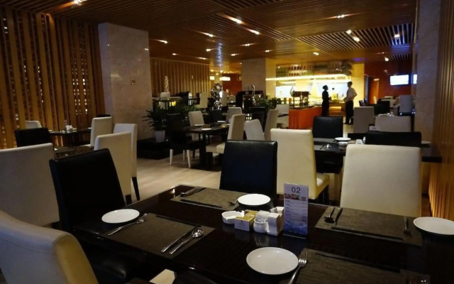 Manhattan Kinlen Hotel - Shishi