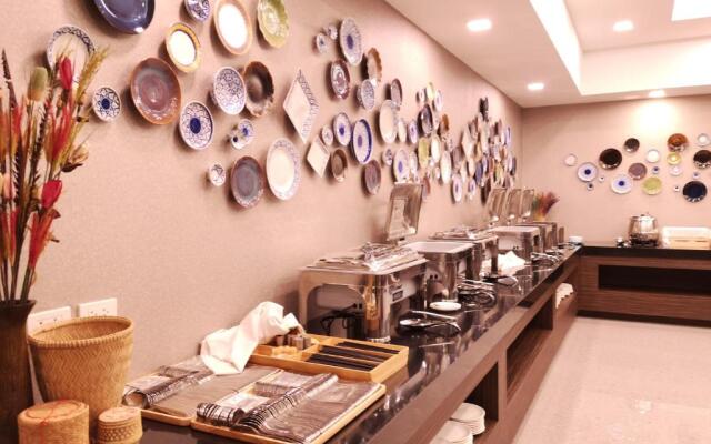 O2 Luxury Hotel