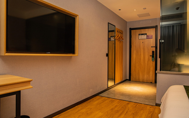 GreenTree Express Hotel (Fuyang Oriental Pearl)