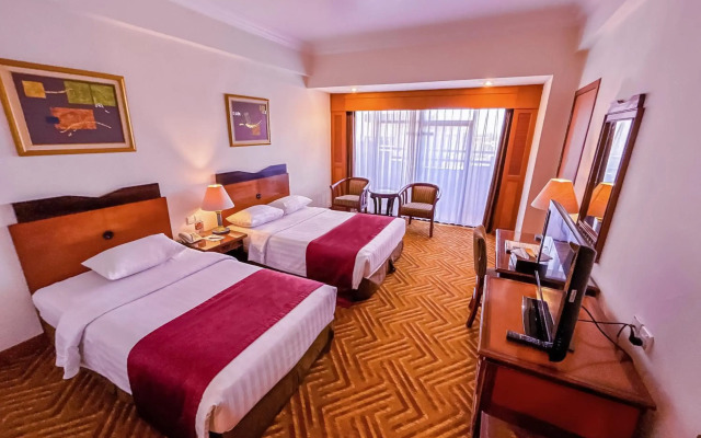 Planet Holiday Hotel & Residence