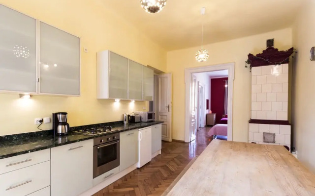 Stanislas Apartment