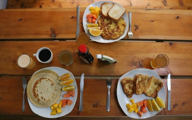 Medallo Social Hostal OPEN!