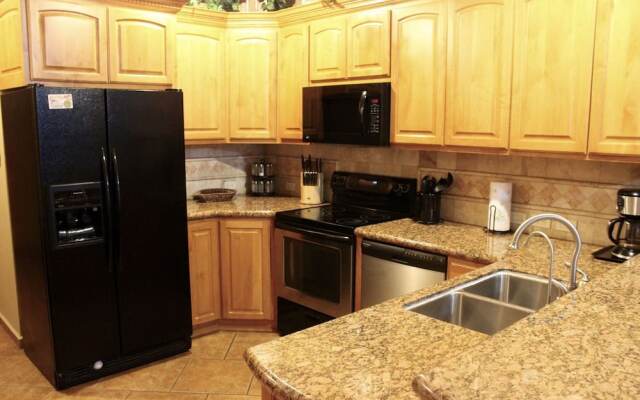 Casa Blanca 2BR CD 703-v by Casago