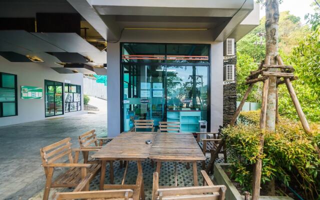 Apartment at Emerald Terrace by Lofty