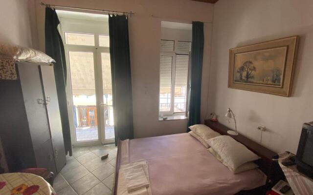 Bella Room 1