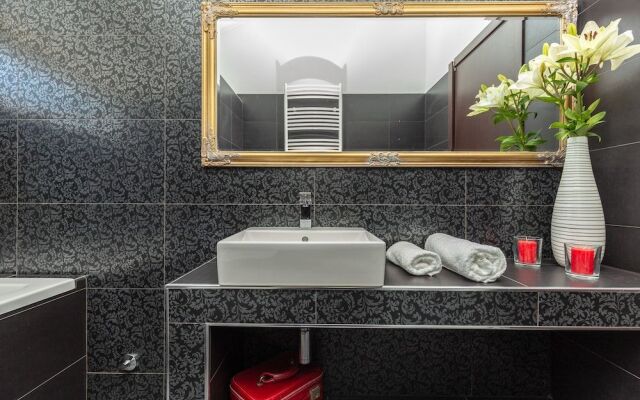 Green Hills Apartment