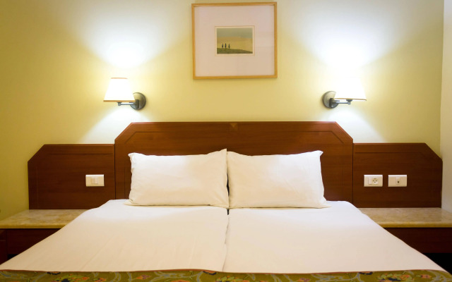 Beach Hotel by Zvieli hotels
