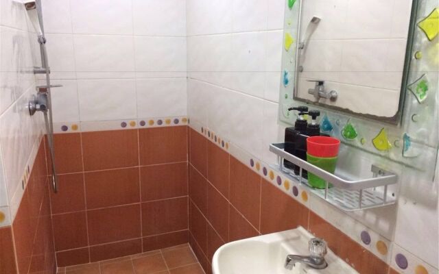 Tong Luo Wan Hostel