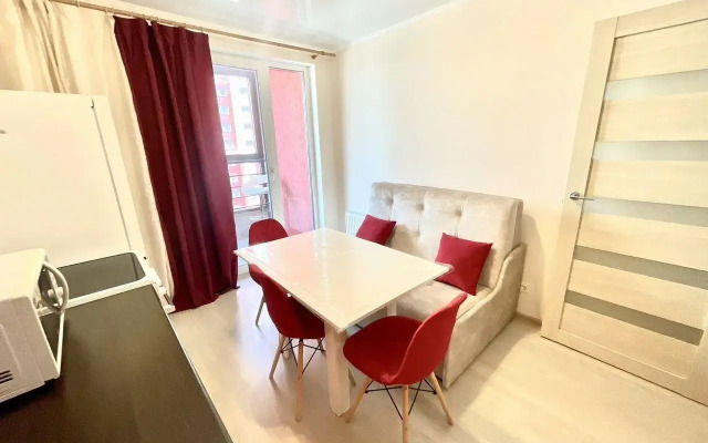 Apartments on Tihom proezde, 4