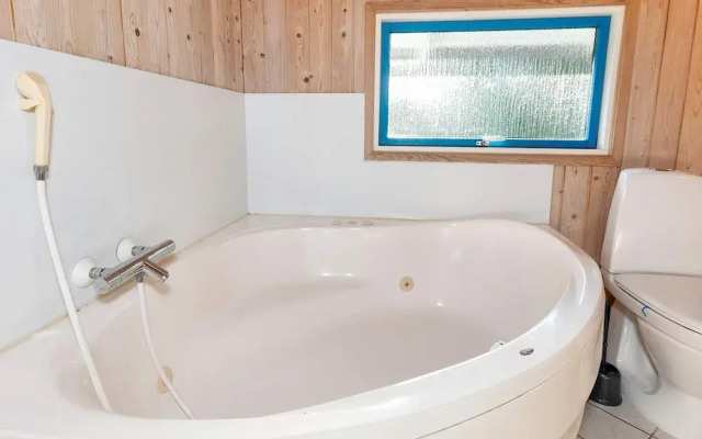 8 Person Holiday Home in Skals