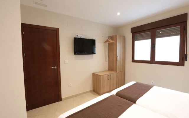 Apartamentos Reyes Católicos