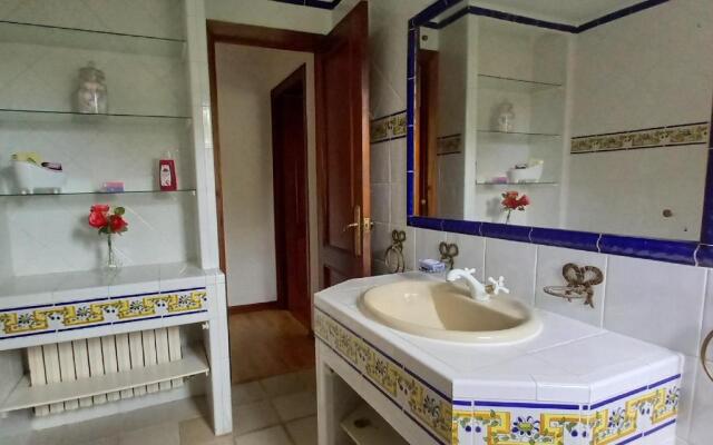 Casa Solda, una casa con piscina en Gondomar