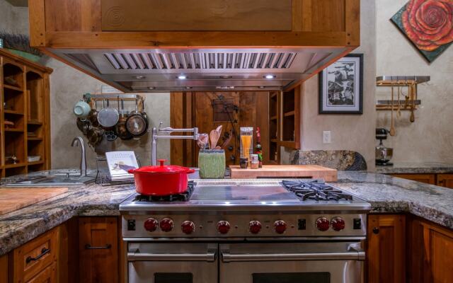 Cougar Ridge Resort, LLC