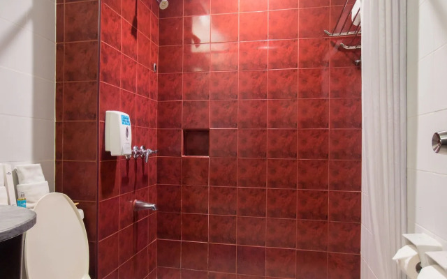 Microtel by Wyndham Eagle Ridge