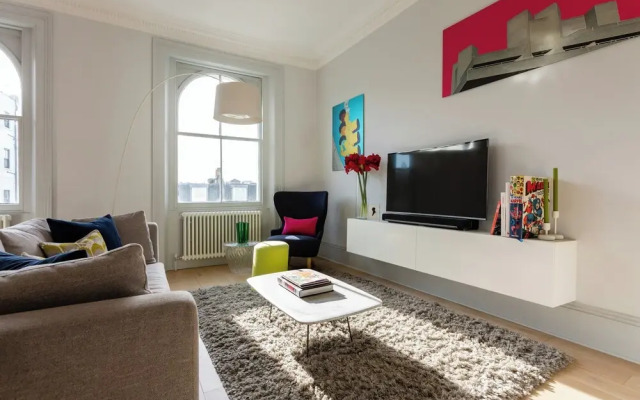 Talbot Road VI by Onefinestay