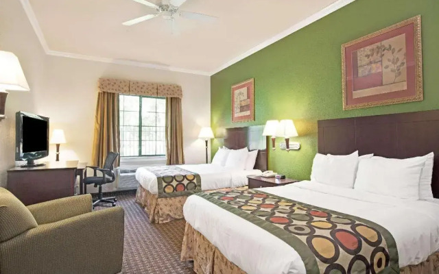 Super 8 Iah West/Greenspoint