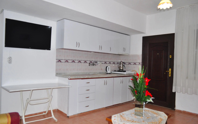 Mese Hotel & Apartments
