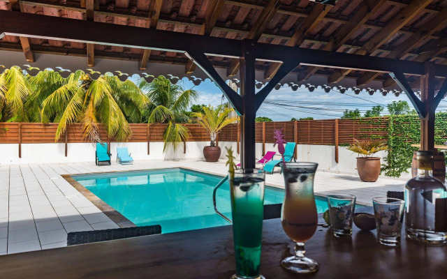 Makare Lagoon Club