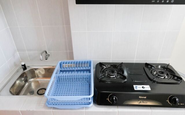 Best Deal And Comfy Studio At Puncak Kertajaya Apartment