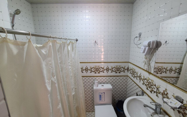 REGISTAN CENTER Guest house