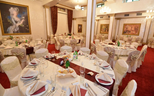 Premier Prezident Garni Hotel and Spa