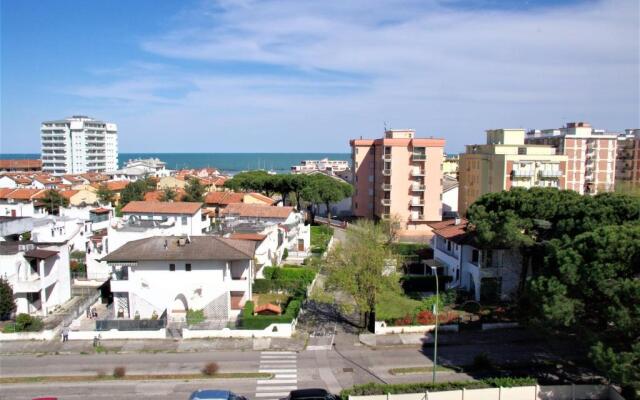 ELENA ATTICO con TERRAZZA, SOLARIUM VISTA MARE e piscina condominiale